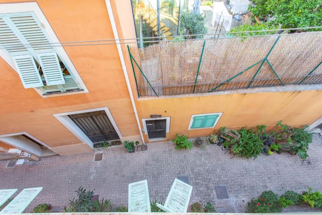 #40 Bright Sea View Suite For 6 2Mins Walk Port & Sea Villefranche-sur-Mer Kültér fotó