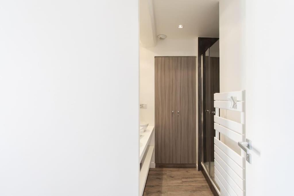 #40 Bright Sea View Suite For 6 2Mins Walk Port & Sea Villefranche-sur-Mer Kültér fotó